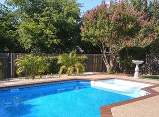 823 Running Creek Dr, Arlington, TX 76001