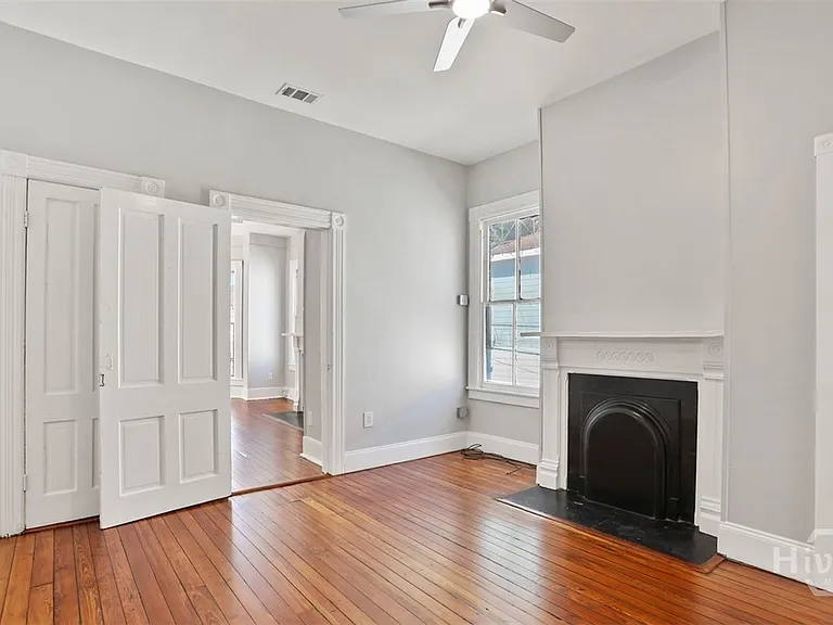 1112 Barnard St #A — Photo 29