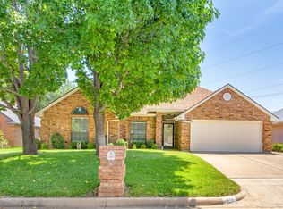 108 Sunny Meadows Dr, Burleson, TX 76028