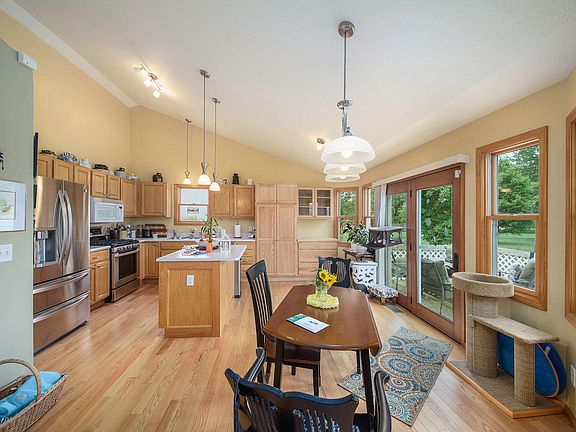4th image of 27420 Birmingham Ct