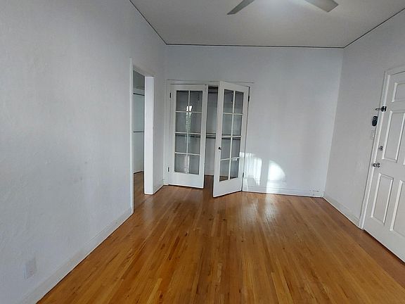4th image of 329 S Cloverdale Ave APT 10