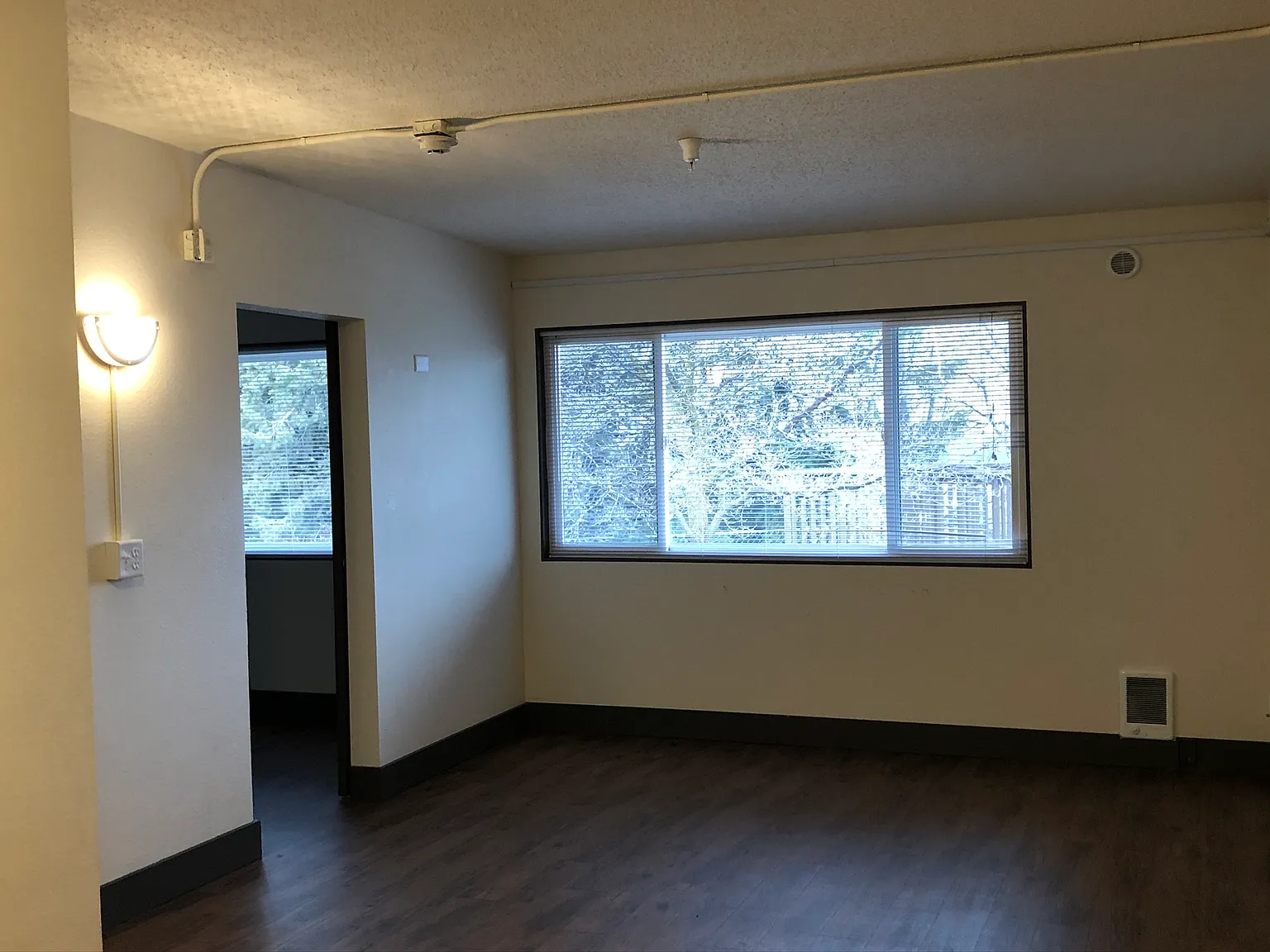 726 N Markeson St - AJAJ One LLC - 122 — Photo 3