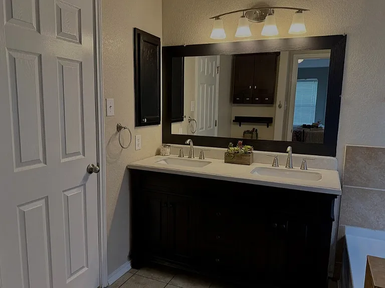 10303 Roseangel Ln — Photo 9