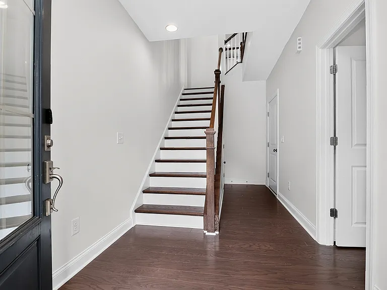 1105 Towns Hill Way — Photo 29
