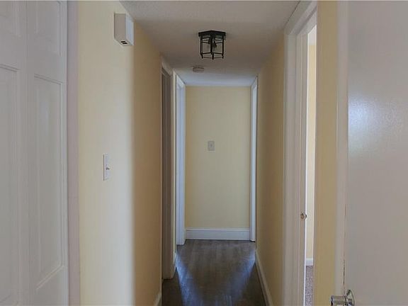 4th image of 800 Bilbro St