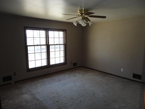 2nd image of 13424 Belmeade Ave