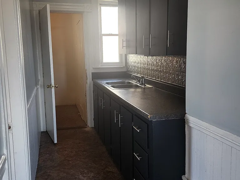 111 Lafayette St #3 — Photo 10