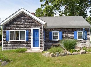 107 Angell Rd, Narragansett, RI 02882