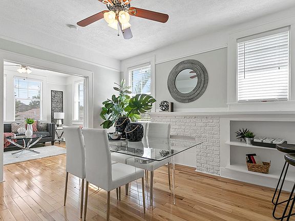 4th image of 2801 W Estrella St APT 4