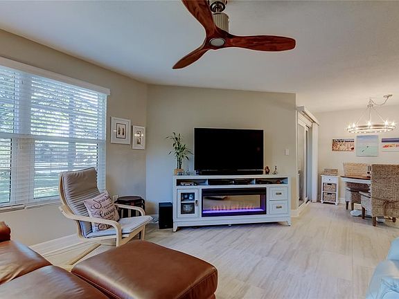 5th image of 1407 Lennox Rd E #1407
