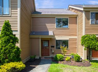 128 Brush Hollow Cres, Rye Brook, NY 10573