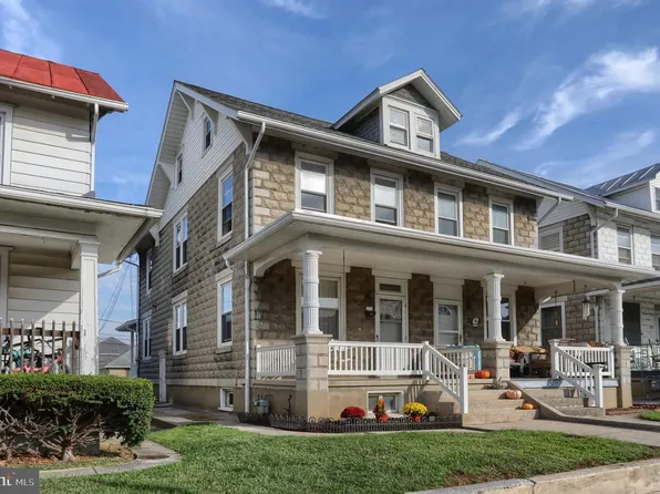 67 W Granada Ave, Hershey, PA 17033