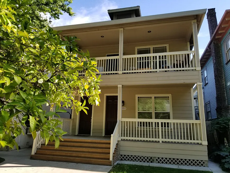 1804 G St