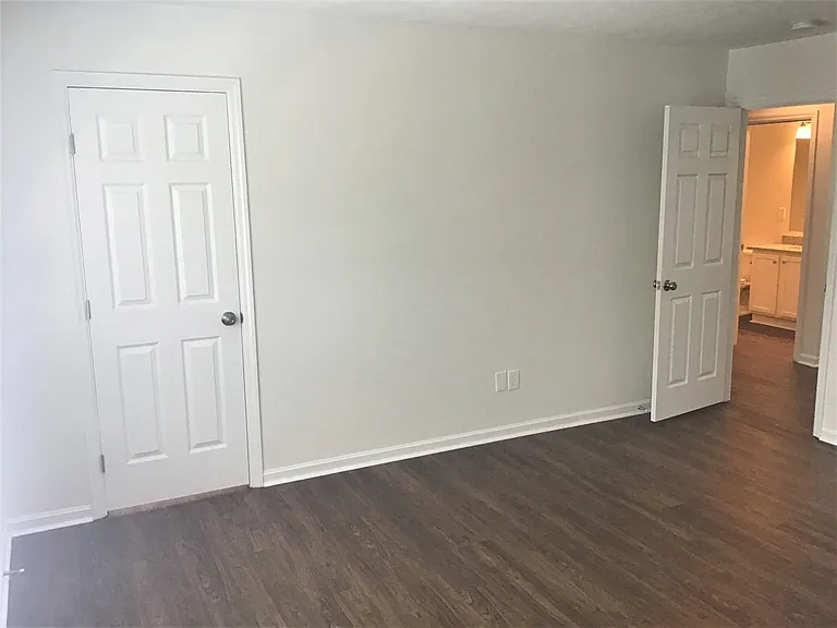3096 Stony Hollow Ct — Photo 13