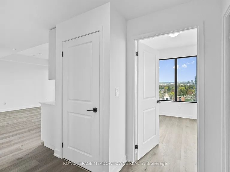 2075 Lakeshore Rd #902 — Photo 9