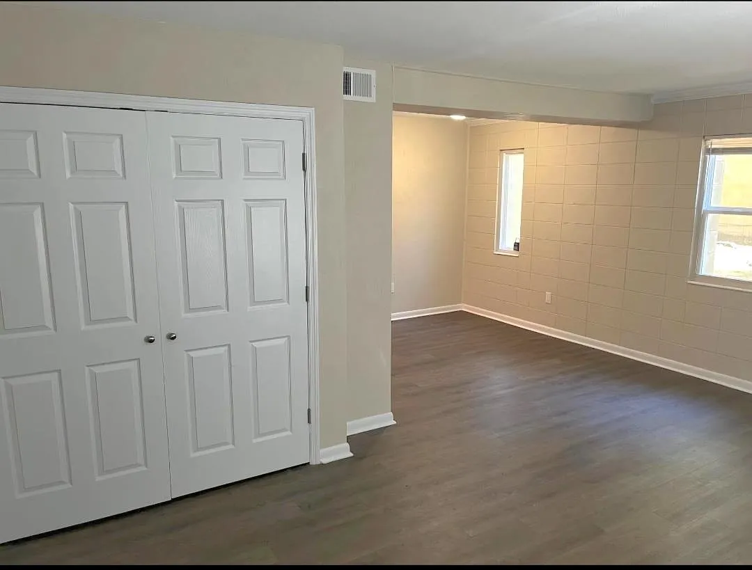 1 bed, 840 sqft, $915 — Photo 3
