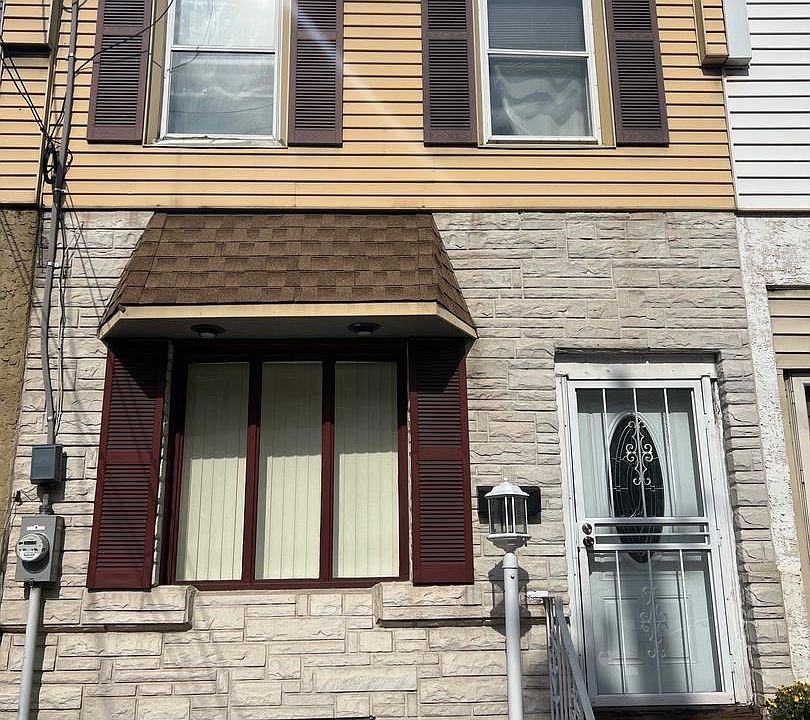 1st image of 309 E Ontario St