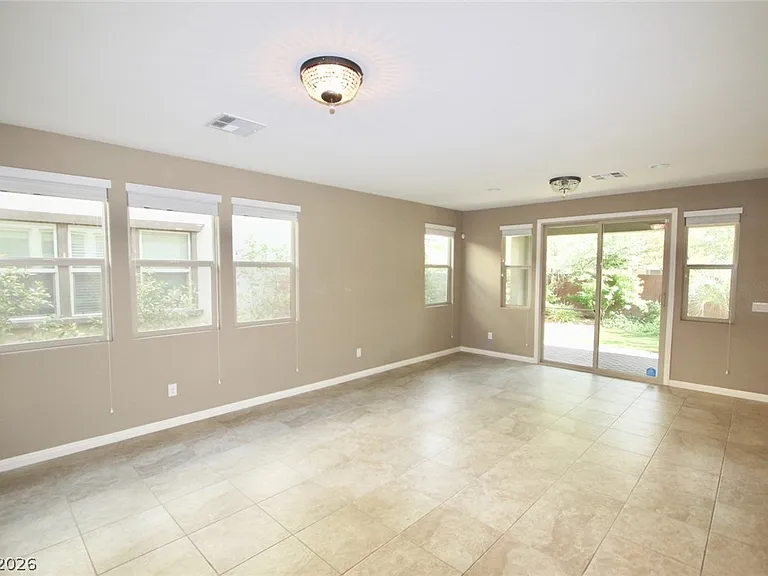 10609 Country Knoll Way — Photo 4