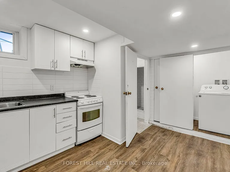 5 Woodenhill Ct #BASEMENT — Photo 16