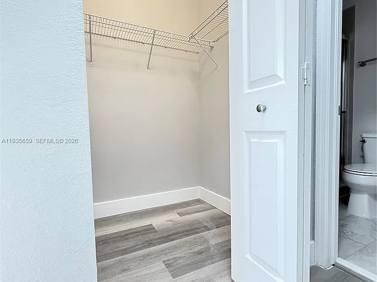 134 SE 28th Ter #5 — Photo 12