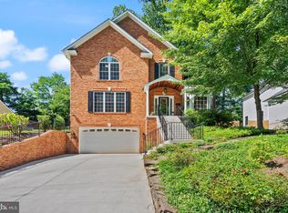 7311 Woodley Place Fls, Church, VA 22046