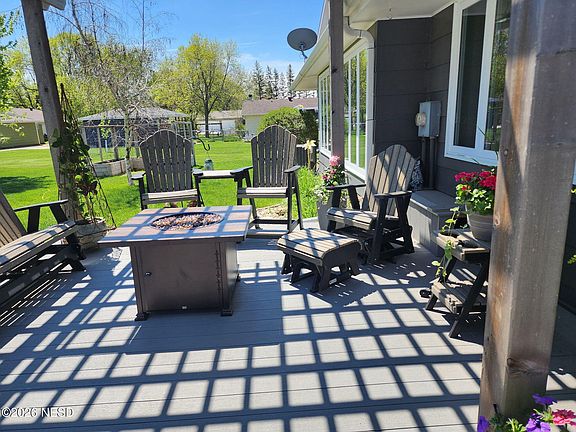 5th image of 1240 2nd St NE