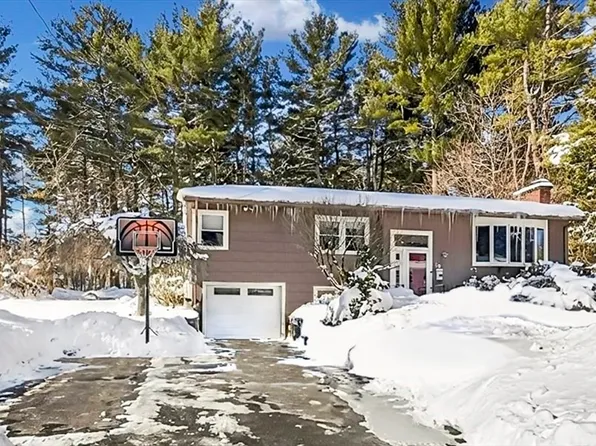 10 Rolling Ln, Framingham, MA 01701