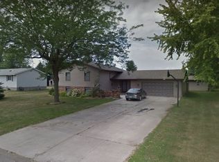 530 Memorial Dr NW, Blooming Prairie, MN 55917