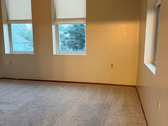 5th image of 416 Sullivan Ave W #305