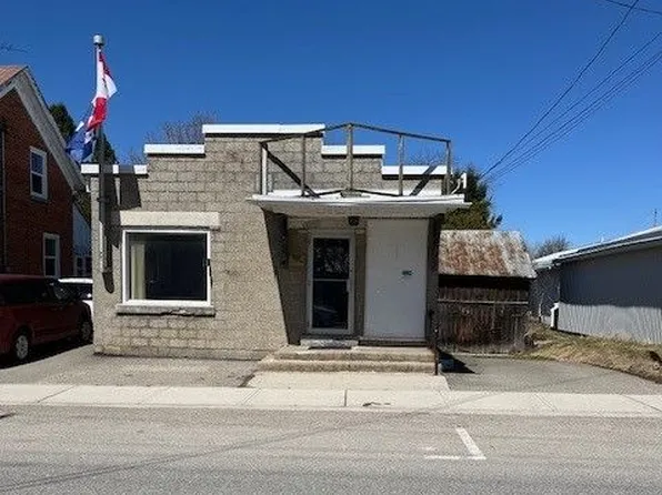 8 Main St N, Rideau Lakes, ON K0G 1E0