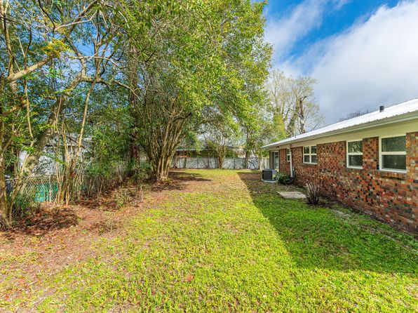 22543 State Highway 331, Laurel Hill, FL 32567