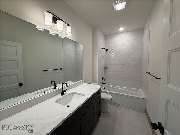 5th image of 245 Noble Peak Dr