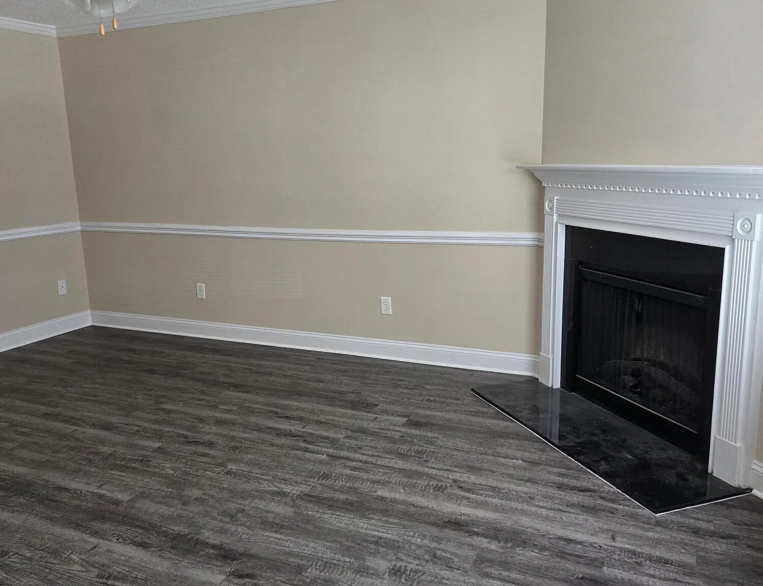 2 bed, 2.5 bath, 1088 sqft, $1,300 — Photo 2