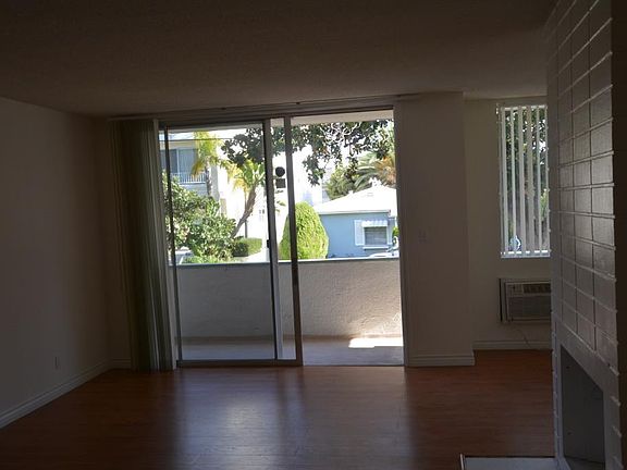 2nd image of 1419 S Saltair Ave