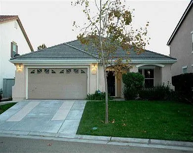 2805 Bertolani Cir photo 1