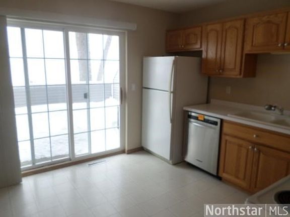 4th image of 2405 Upland Ln N Unit E