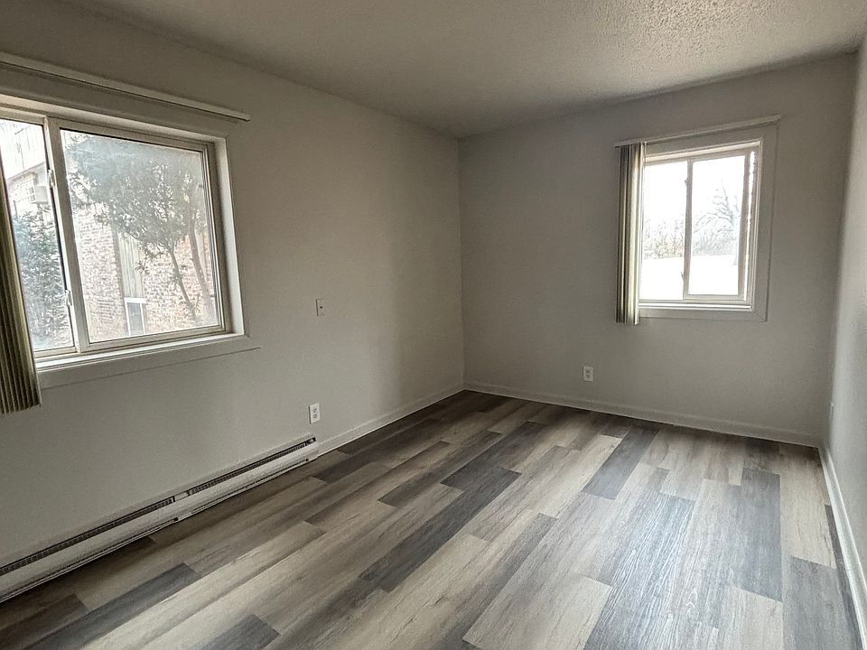 2nd image of 1731 Columbia St APT 102