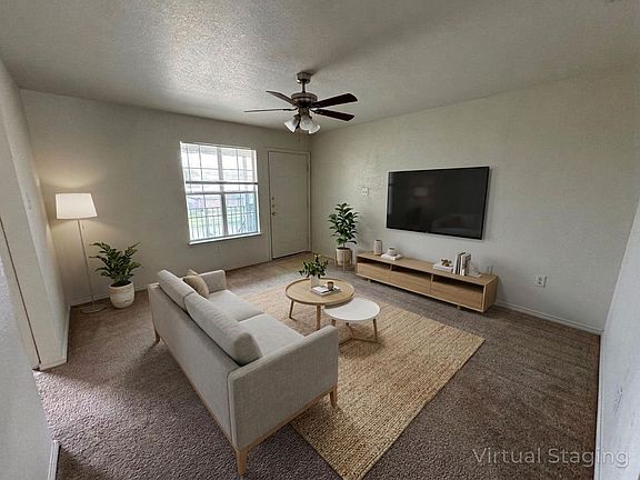 5th image of 3301 Toledo Dr APT D