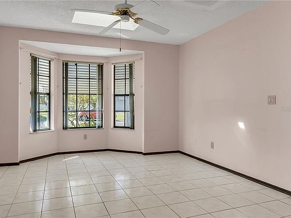3rd image of 140 Teakwood Ct