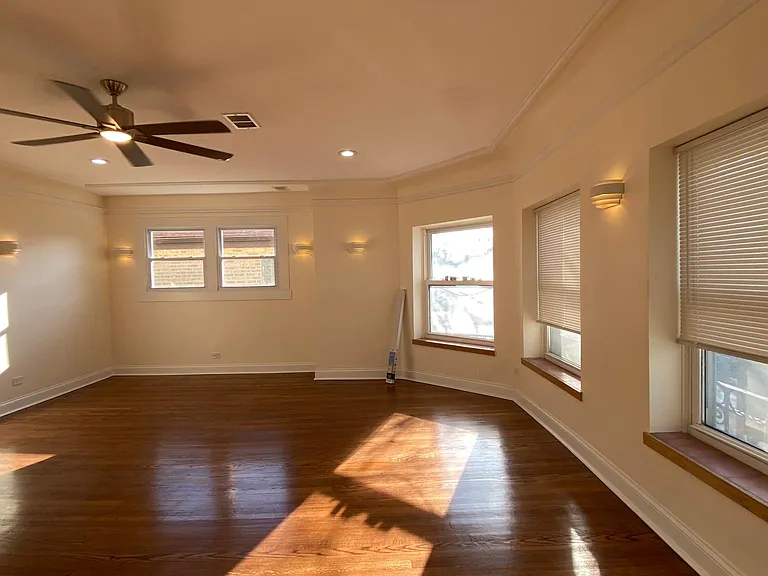 5739 N Francisco Ave #2 — Photo 10