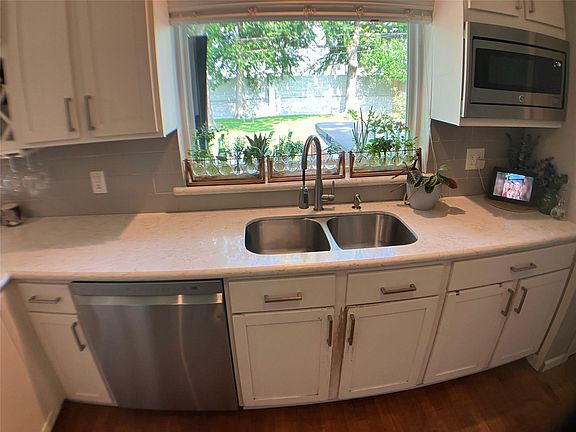 5th image of 3027 Guese Rd