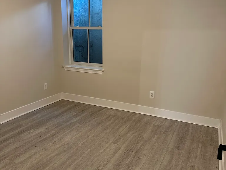 214 S Henry St #214B — Photo 12