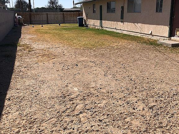3rd image of 1621 S Quartz Ave
