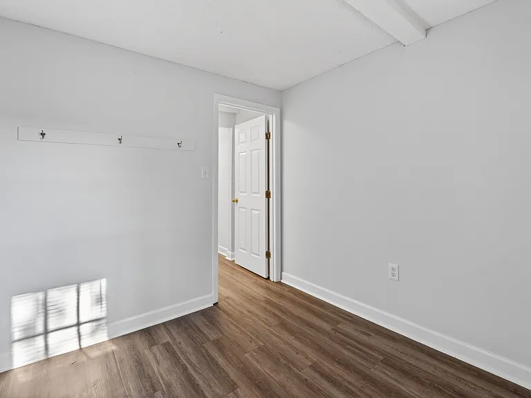 210A W 49th St — Photo 12
