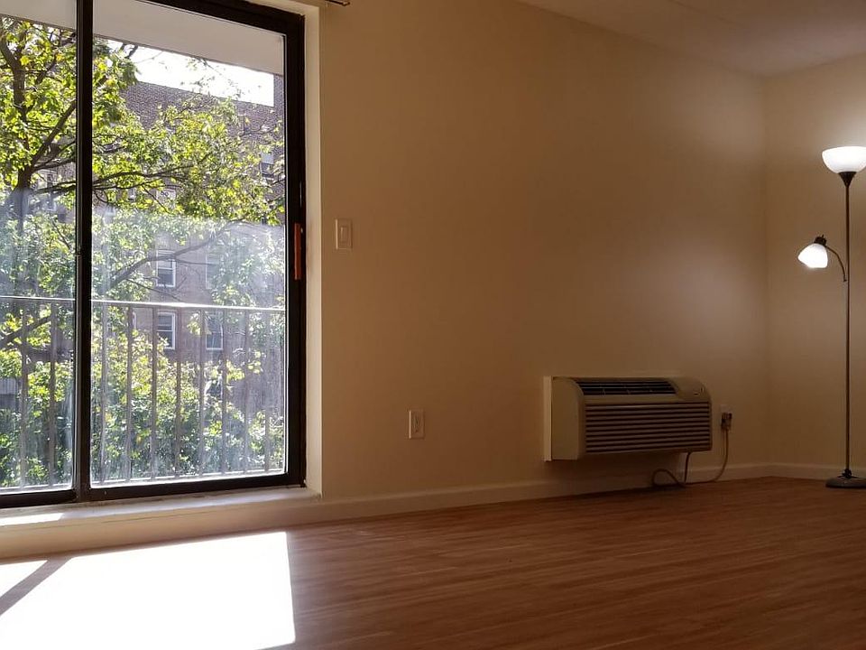 1st image of 13970 35th Ave