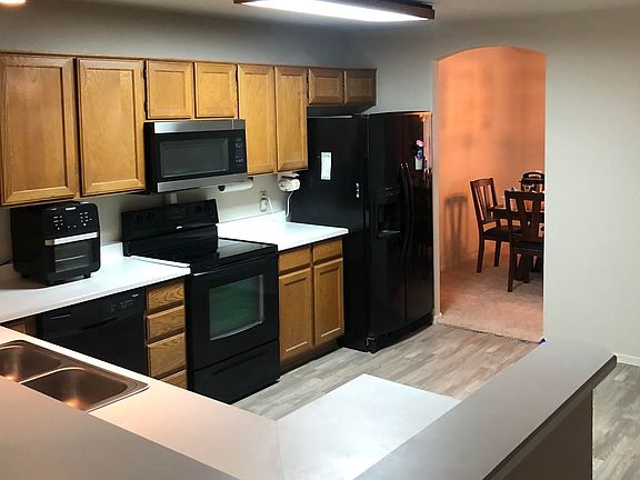 5th image of 8724 W Tuckey Ln