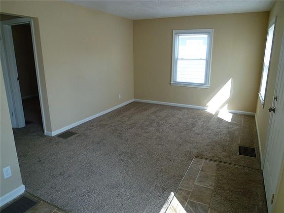 2nd image of 5438 E 20th Pl