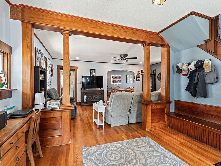 Listing photo 4