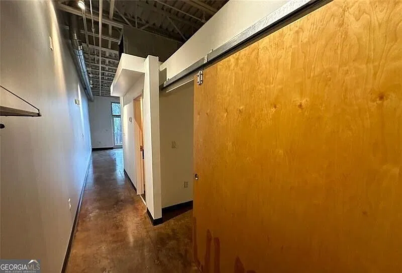 5200 Peachtree Rd — Photo 4