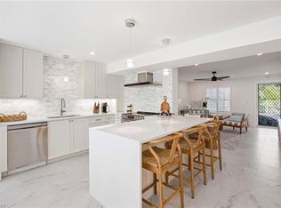 1222 Gordon Dr APT 5, Naples, FL 34102